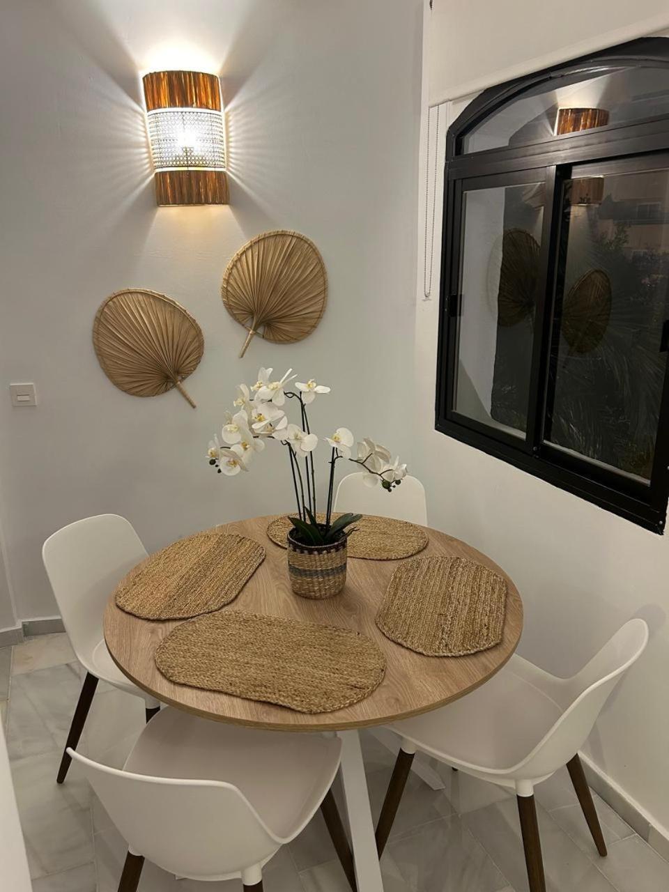 Nomad Stays Milos Y Bali Marbella Dış mekan fotoğraf